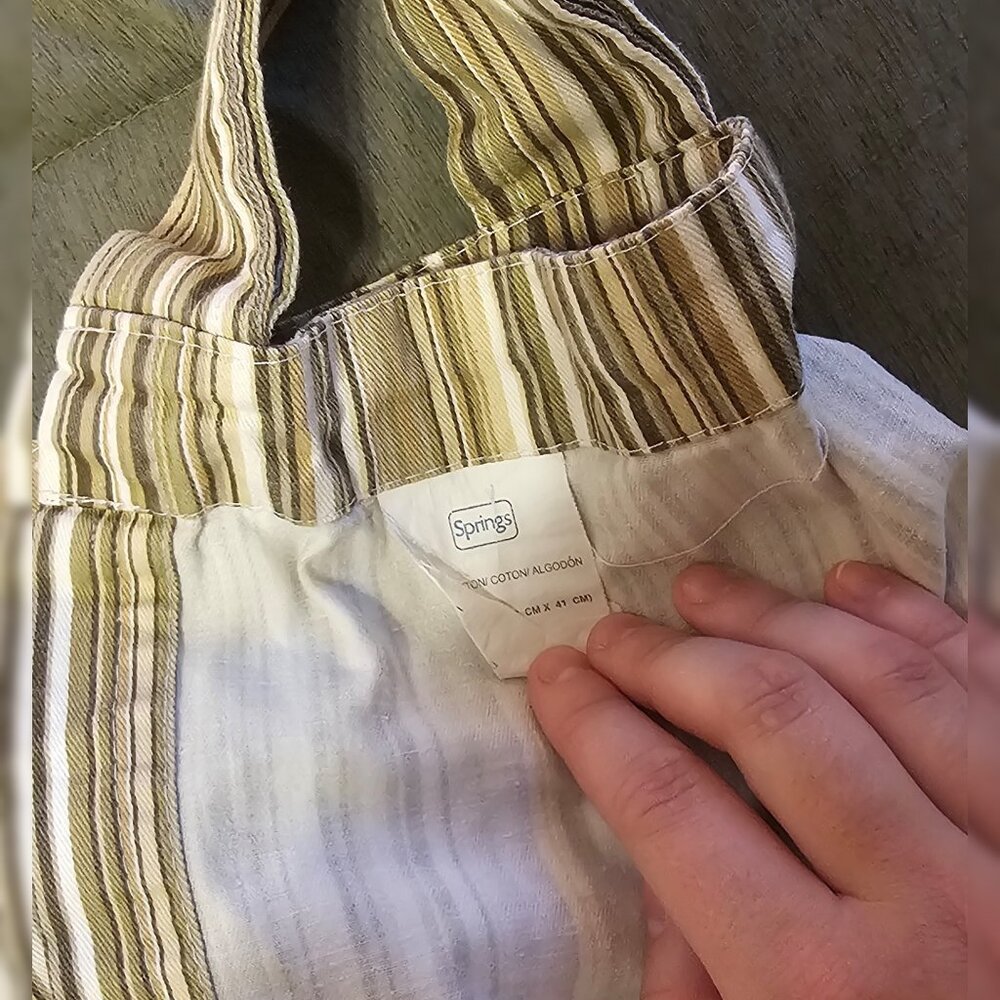 Springs 60" Valence Cotton Curtain - Picture 2 of 4